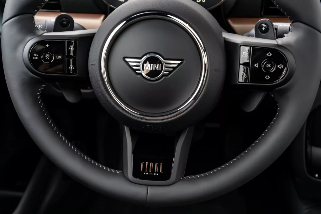 2023 MINI Clubman Final Edition 54 Motor16