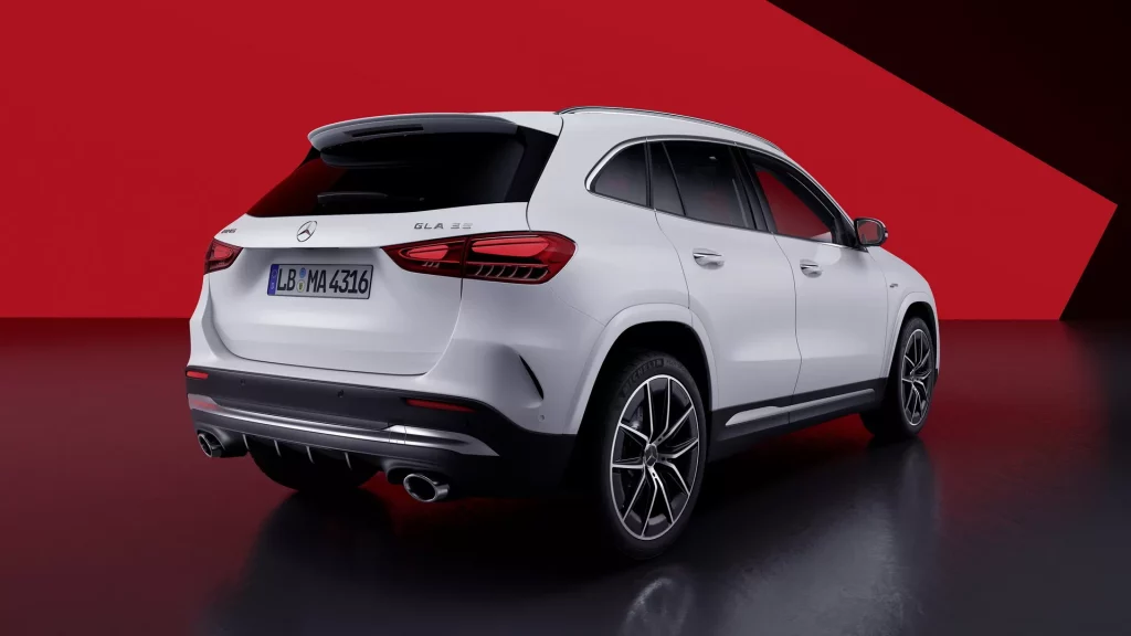 2023 Mercedes AMG GLA 2 Motor16