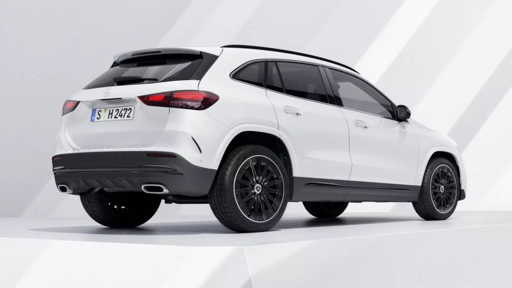 2023 Mercedes Benz GLA GLB 14 Motor16