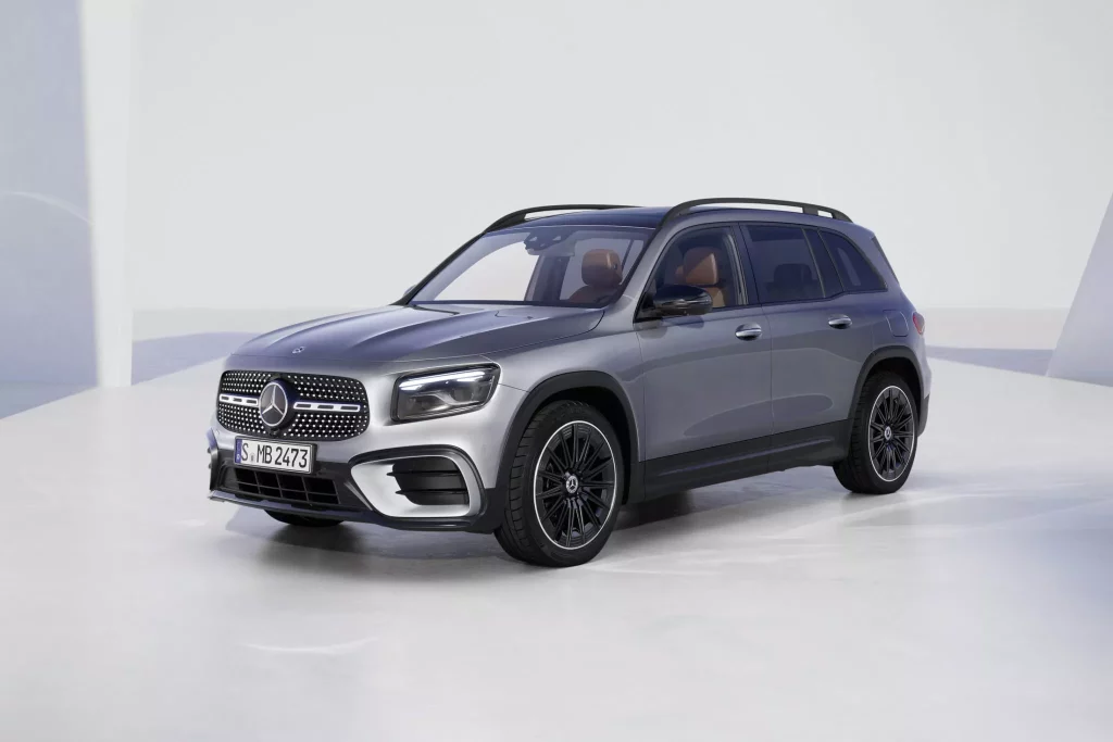 2023 Mercedes Benz GLA GLB 8 Motor16