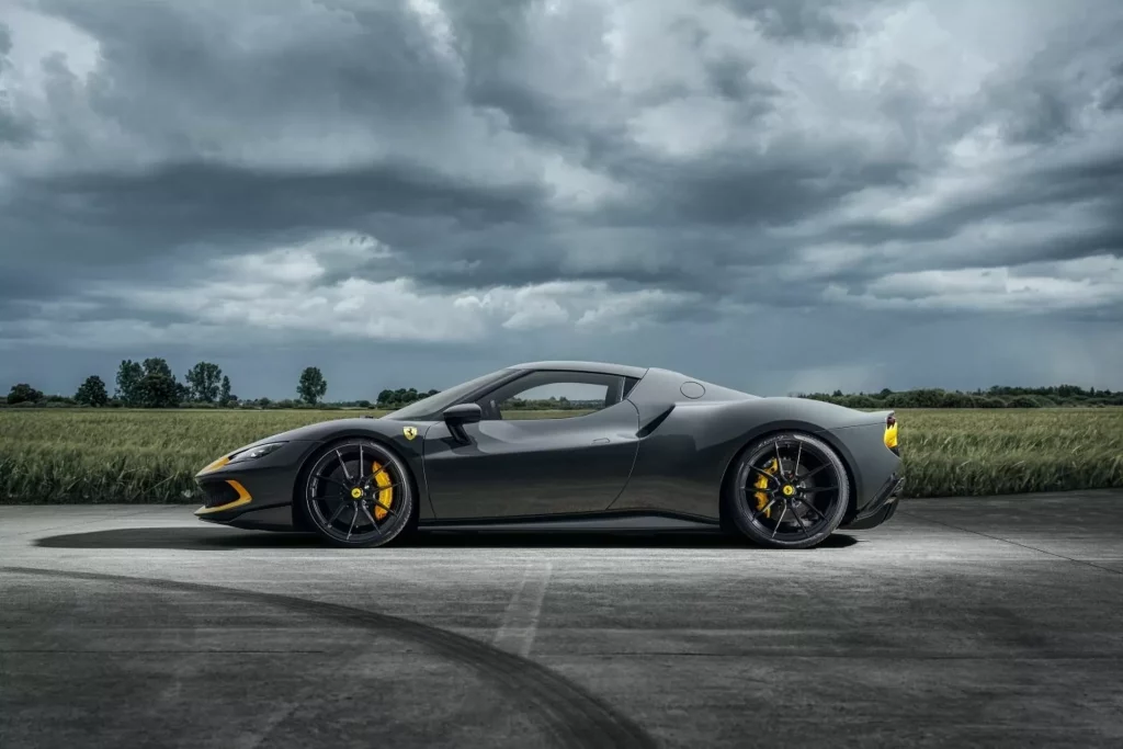 2023 Novitec Ferrari 296 GTB. Imagen estática lateral.