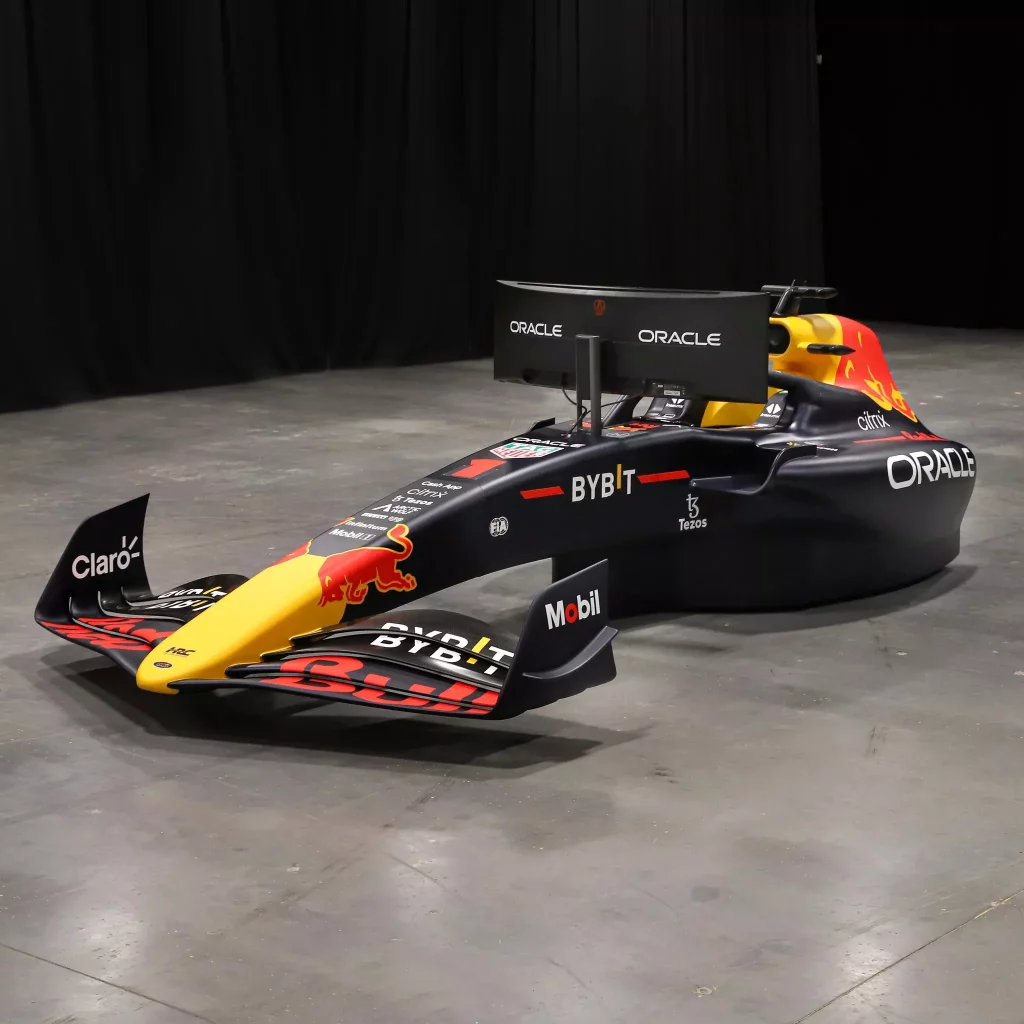 2023 Oracle Red Bull RB18 Simulador 10 Motor16