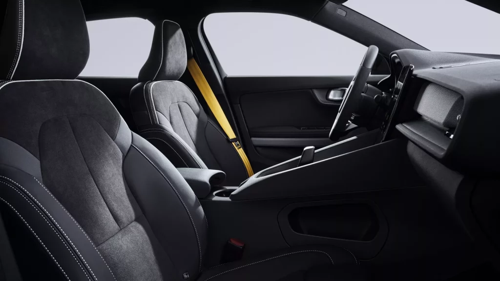 2023 Polestar 2 BST Edition 230. Imagen interior.