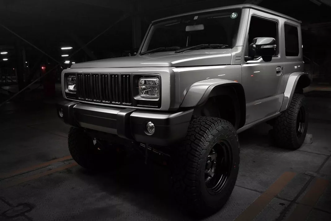 2023 Suzuki Jimny Jeep Cherokee. Imagen portada.