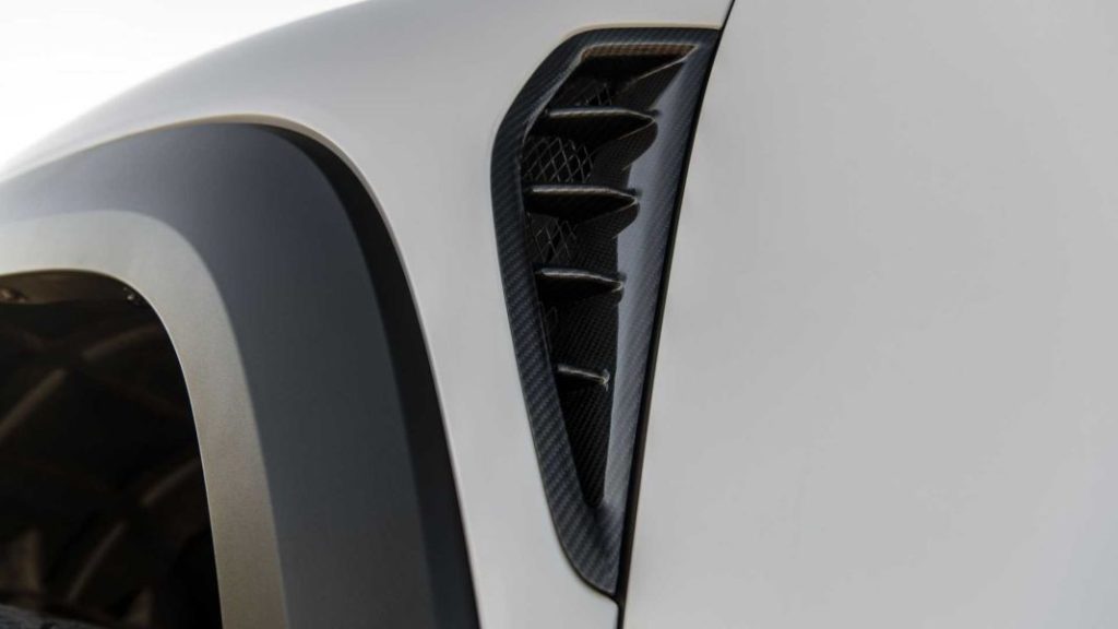 Extra de carbono para los RAM 1500 TRX gracias a Hennessey 14 Motor16 2023 hennessey mammoth trx carbon edition 13 Motor16