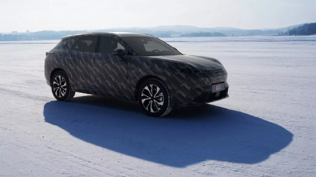 2023 lynk co 08 teaser 1 Motor16