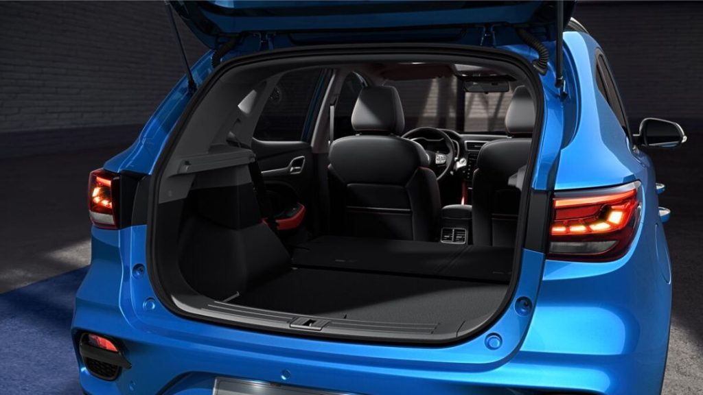 2023 mg zs imagen maletero Motor16