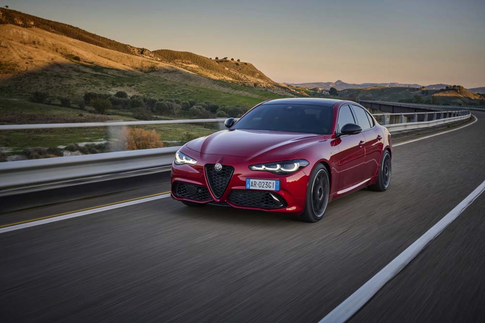 Nuevos Alfa Romeo Stelvio y Giulia. Primera prueba 19 Motor16 Alfa Romeo Giulia 2023 14 Motor16