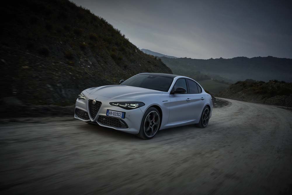 Nuevos Alfa Romeo Stelvio y Giulia. Primera prueba 24 Motor16 Alfa Romeo Giulia 2023 19 Motor16