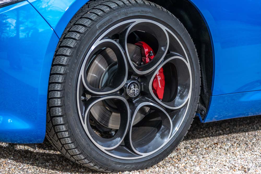Nuevos Alfa Romeo Stelvio y Giulia. Primera prueba 7 Motor16 Alfa Romeo Giulia 2023 2 Motor16