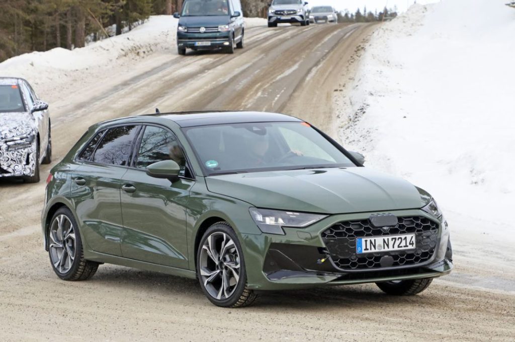 El futuro Audi A3, sin camuflaje 3 Motor16 Audi A3 facelift no camo 1 Motor16