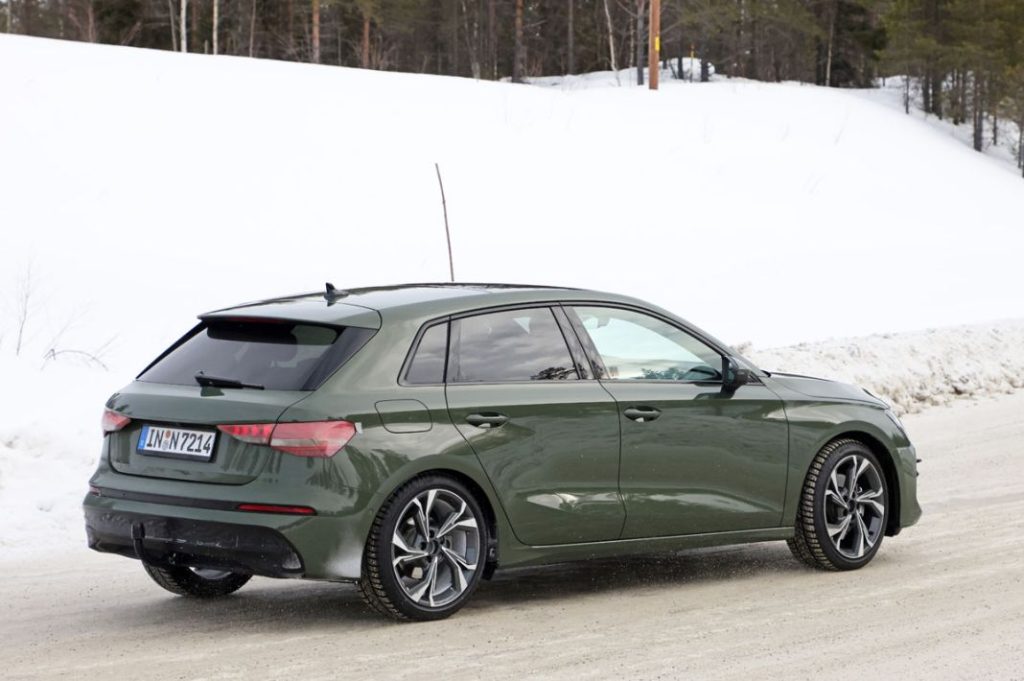 El futuro Audi A3, sin camuflaje 12 Motor16 Audi A3 facelift no camo 10 Motor16