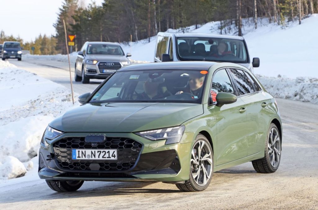 El futuro Audi A3, sin camuflaje 20 Motor16 Audi A3 facelift no camo 18 Motor16