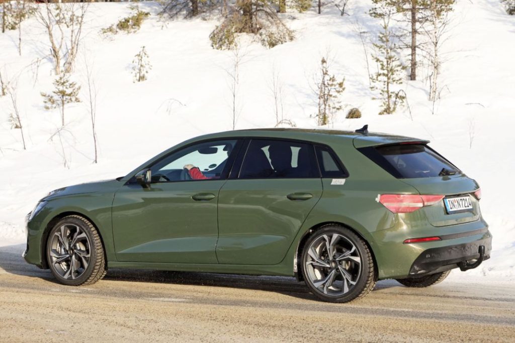 El futuro Audi A3, sin camuflaje 26 Motor16 Audi A3 facelift no camo 24 Motor16