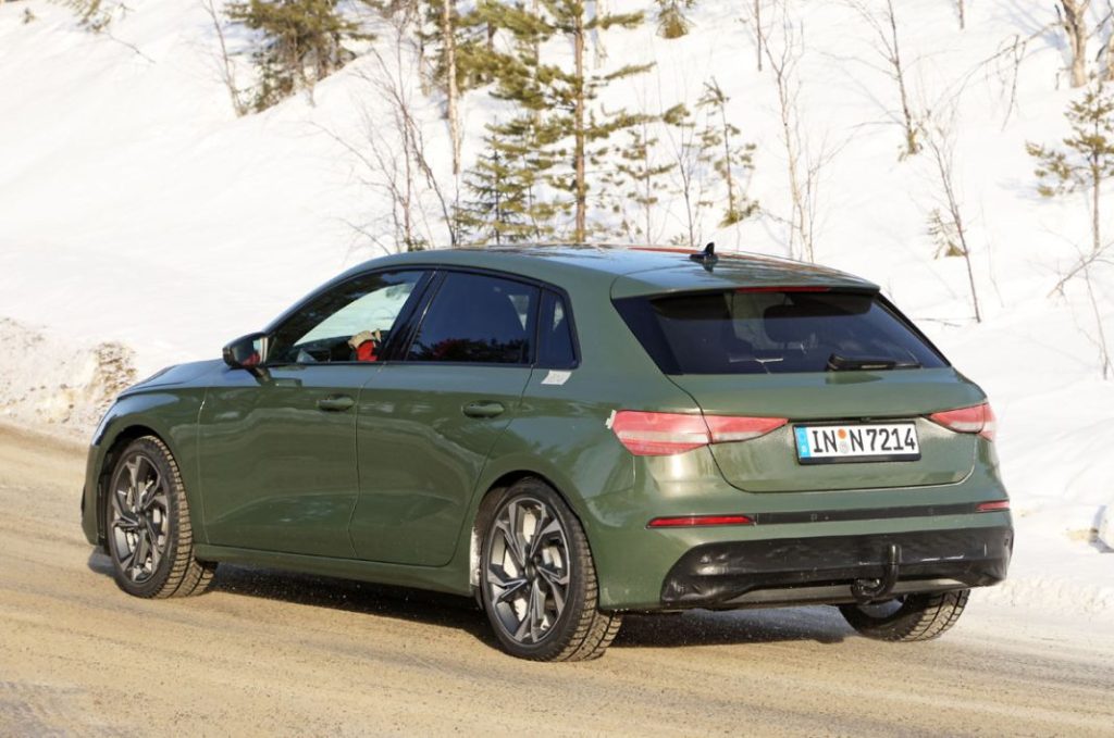 El futuro Audi A3, sin camuflaje 27 Motor16 Audi A3 facelift no camo 25 Motor16