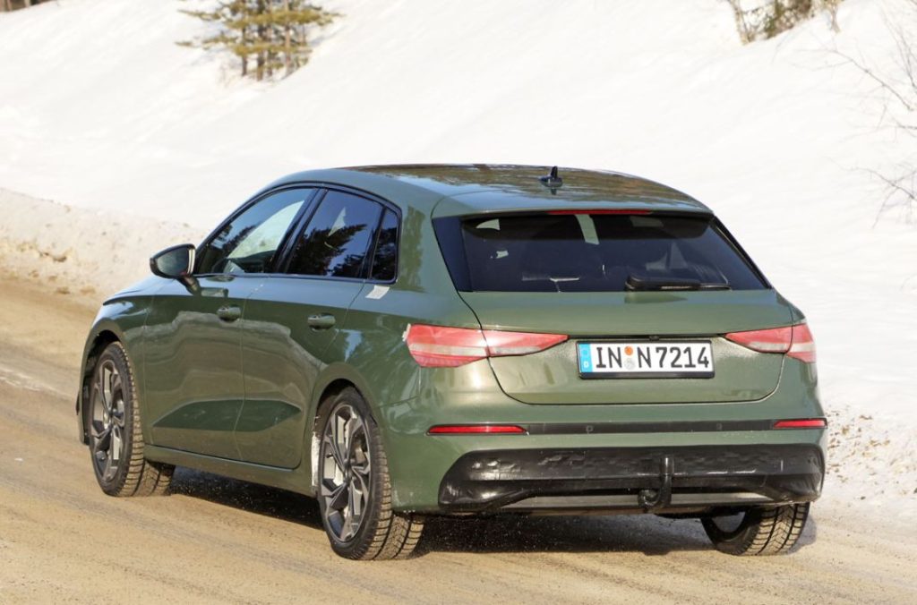 El futuro Audi A3, sin camuflaje 1 Motor16 Audi A3 facelift no camo 27 Motor16
