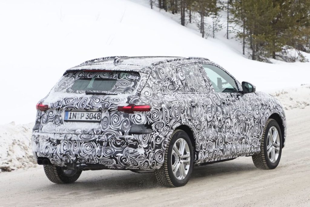 Audi Q5 production lights 13 Motor16