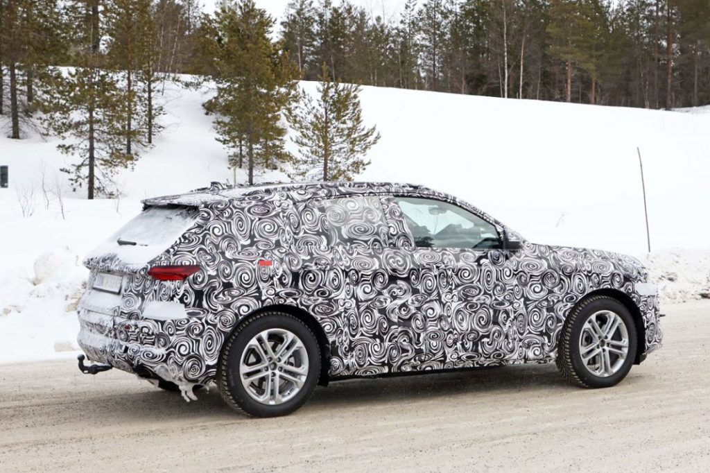 Audi Q5 production lights 18 1 Motor16