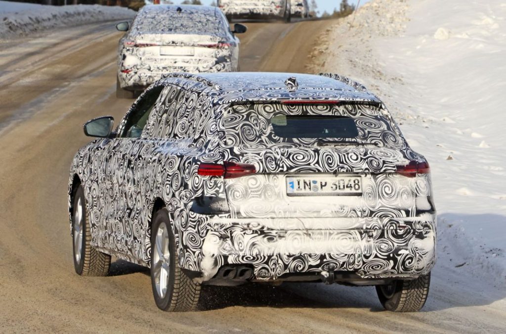 Audi Q5 production lights 33 Motor16