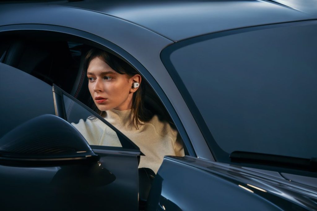 Lo último de Bugatti no tiene ruedas, pero promete sonar muy bien 7 Motor16 Auriculares bugatti 10 Motor16