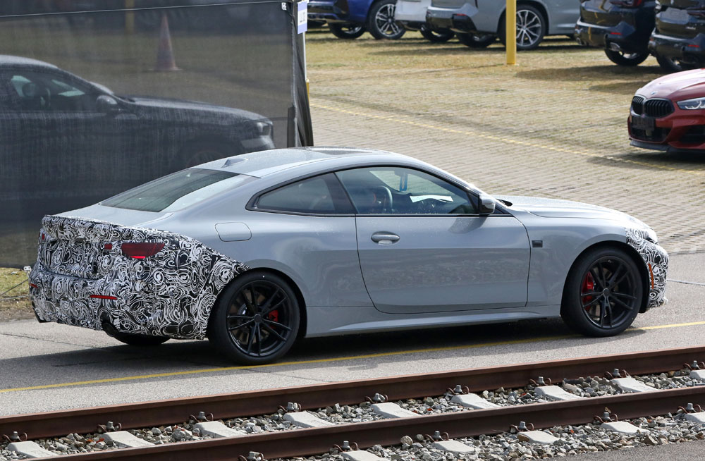 BMW 4 Series Coupe facelift 8 Motor16