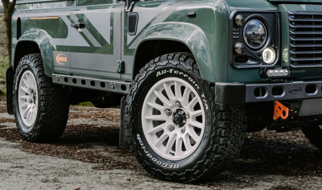 Bowler 100th edition land rover defender 90 4 Motor16