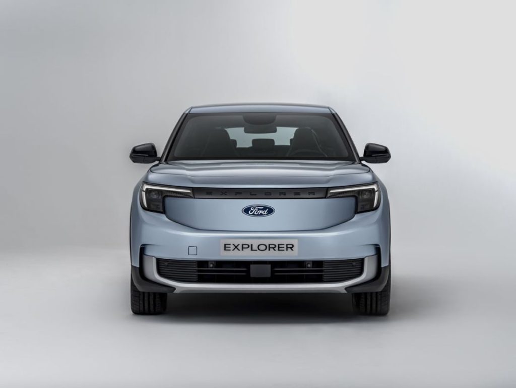 La apuesta eléctrica de Ford le va a costar 2.800 millones en 2023 1 Motor16 2023 Ford Explorer. Imagen estudio frontal.