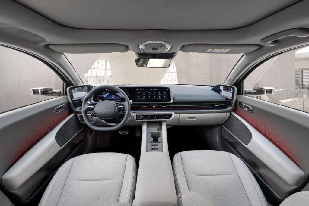 Los rivales del Hyundai Ioniq 6 3 Motor16 Hyundai IONIQ 6 interior 06 Motor16