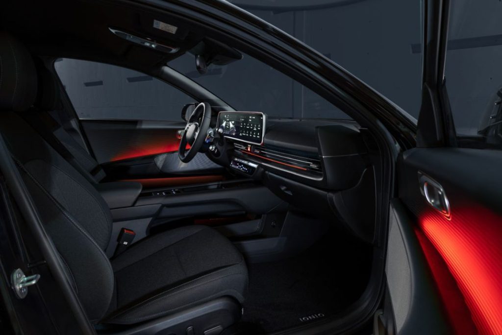 Probamos el Hyundai Ioniq 6, vanguardia absoluta 41 Motor16 Hyundai IONIQ 6 interior 07 Motor16