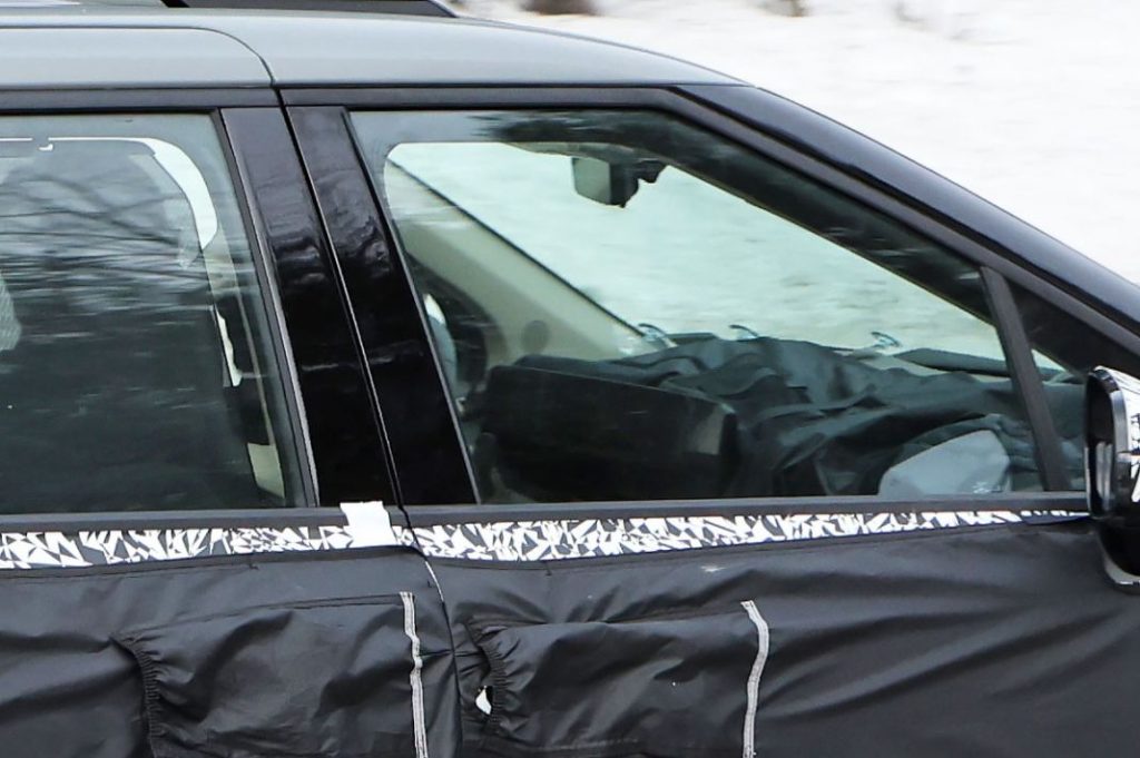 Las primeras fotos del futuro Kia Carnival 2 Motor16 Kia Carnival facelift 7 Motor16