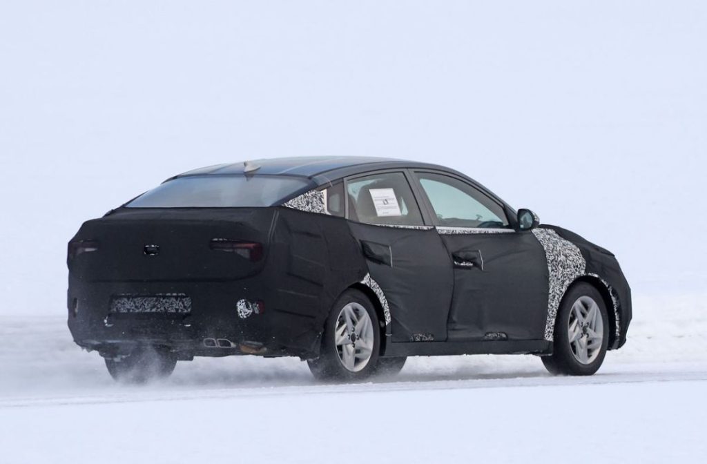 El nuevo Kia Rio Sedán está en marcha 14 Motor16 Kia Rio sedan 12 Motor16