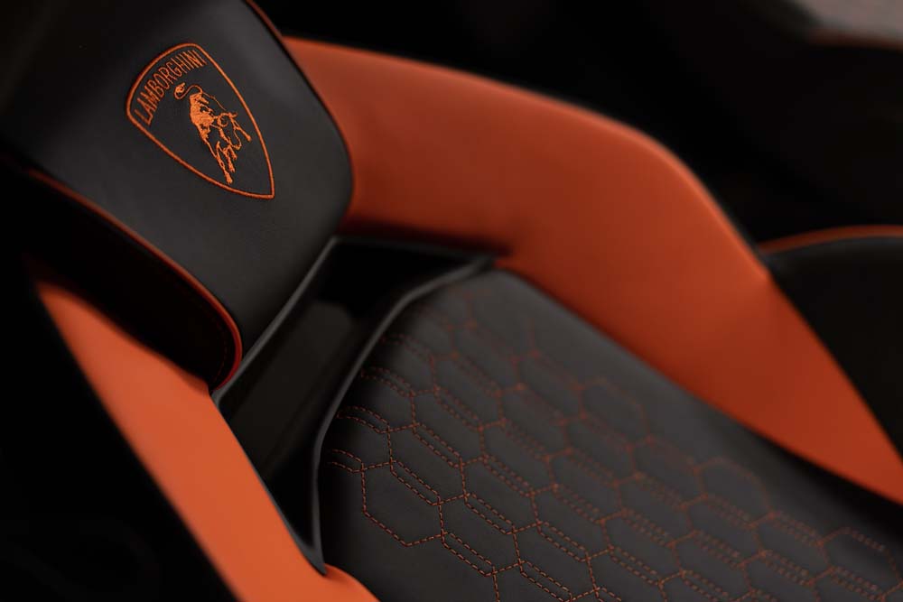 Así es el Lamborghini Revuelto: híbrido enchufable, V12 y 1.015 CV 20 Motor16 Lamborghini Revuelto 12 Motor16