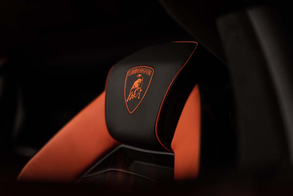 Así es el Lamborghini Revuelto: híbrido enchufable, V12 y 1.015 CV 21 Motor16 Lamborghini Revuelto 13 Motor16