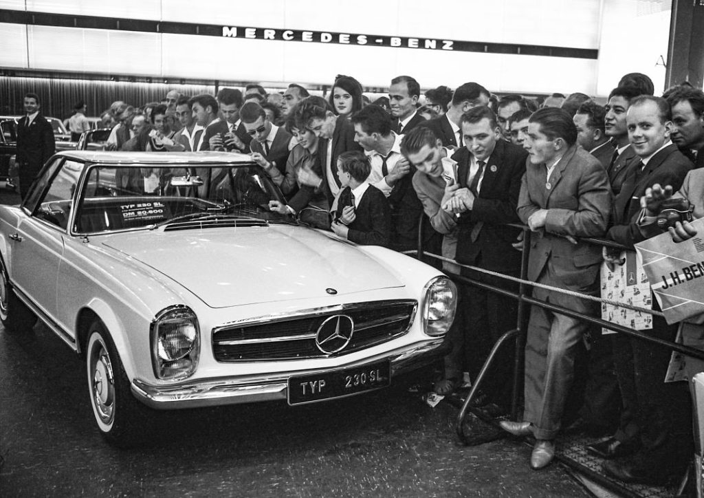 El Mercedes-Benz 230 SL “Pagoda” cumple 60 años 5 Motor16 Mercedes 230 SL W113 3 Motor16