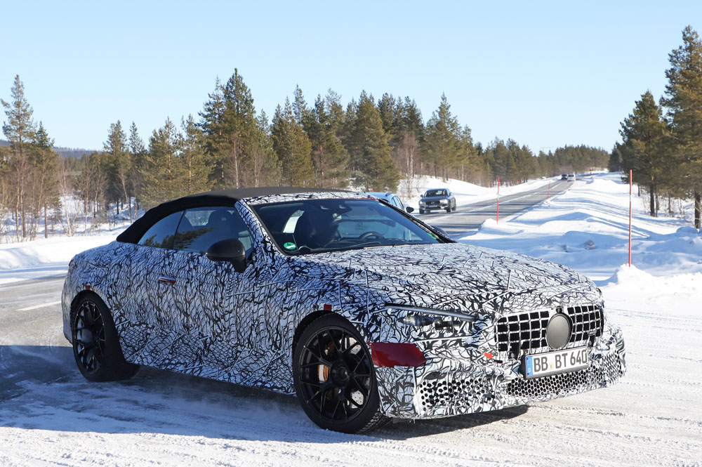 Mercedes CLE AMG 63, un descapotable a la máxima potencia 19 Motor16 Mercedes AMG CLE63 Convertible 17 Motor16