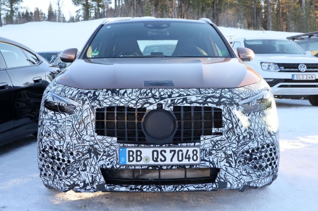 Mercedes AMG GLA45 facelift 2 copia Motor16