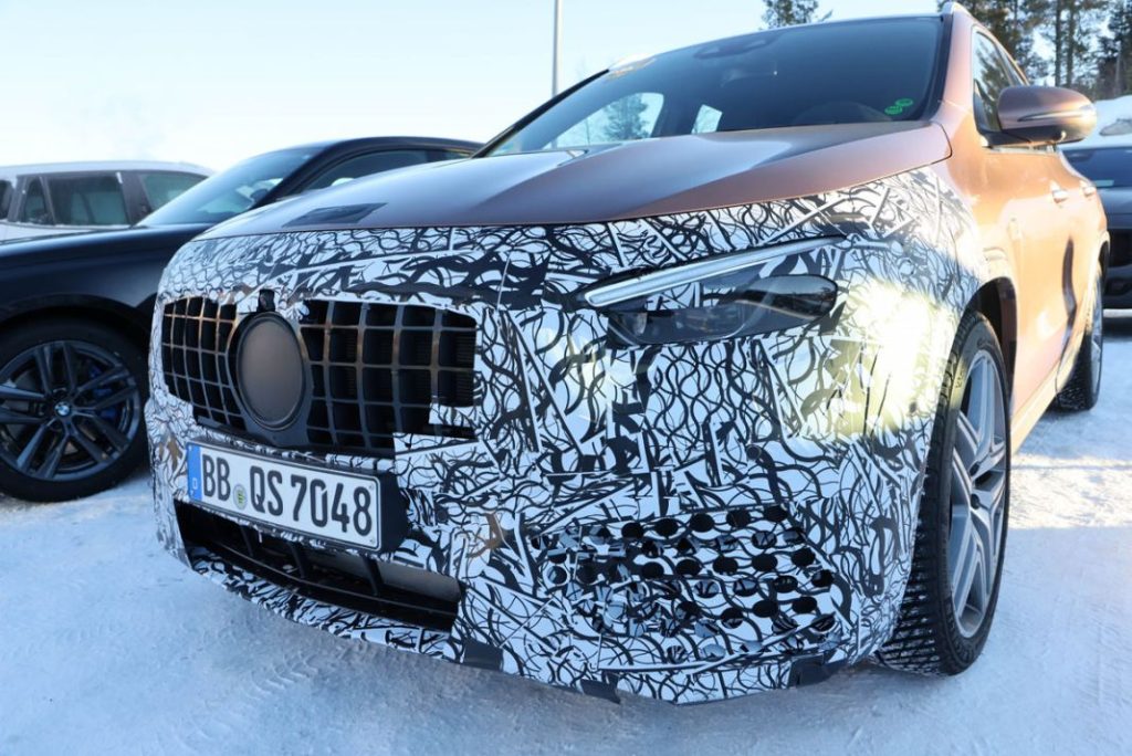 Mercedes AMG GLA45 facelift 3 copia Motor16