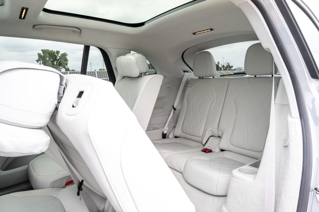 Primera prueba del Mercedes EQS SUV: Un eléctrico de talla XXL en prestaciones, autonomía… y precio 2 Motor16 Mercedes Benz EQS SUV prueba 5 Motor16