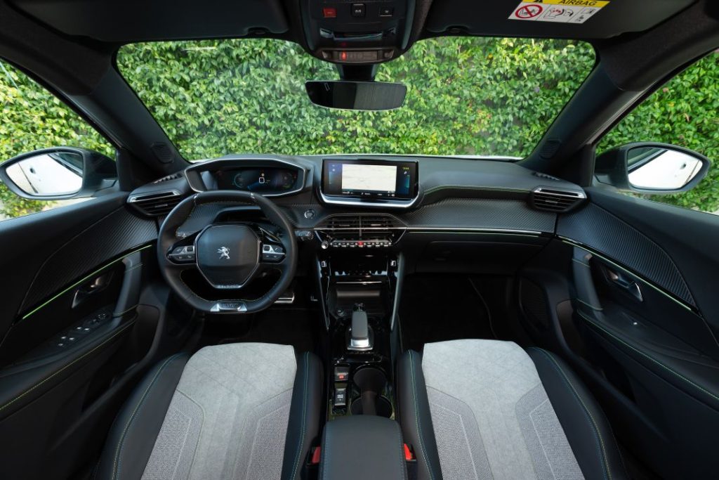 Los rivales del SsangYong Korando e-Motion 11 Motor16 Peugeot e 2008 2 Motor16