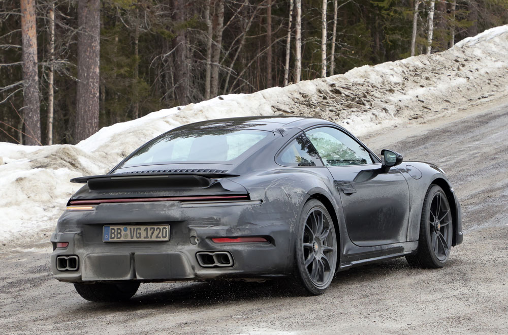 El Porsche 911 Turbo, espiado de nuevo 12 Motor16 Porsche 911 Turbo S facelift 11 Motor16