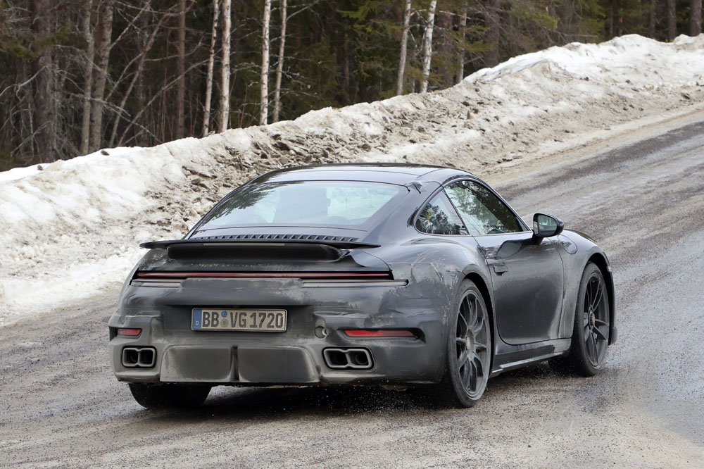 El Porsche 911 Turbo, espiado de nuevo 14 Motor16 Porsche 911 Turbo S facelift 13 Motor16