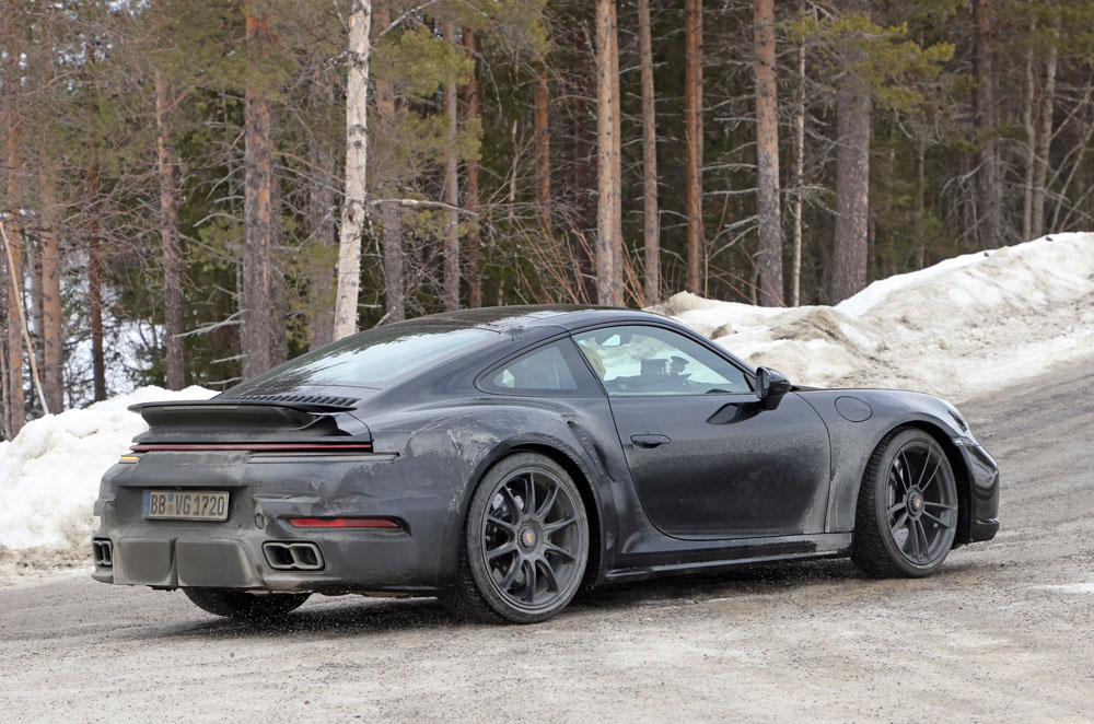 El Porsche 911 Turbo, espiado de nuevo 10 Motor16 Porsche 911 Turbo S facelift 9 Motor16