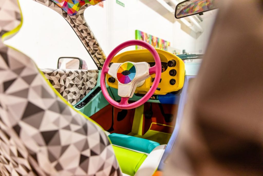 Multicolor: así es el último Porsche Art Car 13 Motor16 Porsche Art Car Okuda San Miguel11 Motor16