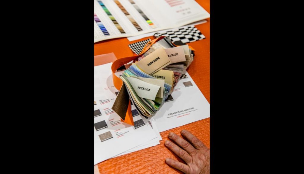 Multicolor: así es el último Porsche Art Car 18 Motor16 Porsche Art Car Okuda San Miguel16 Motor16