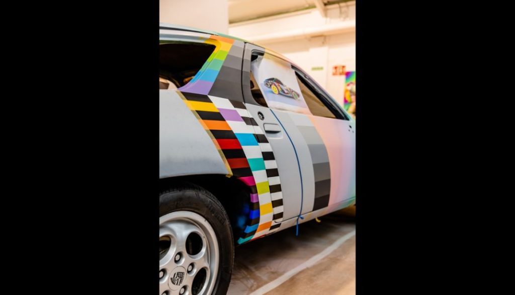 Multicolor: así es el último Porsche Art Car 24 Motor16 Porsche Art Car Okuda San Miguel22 Motor16