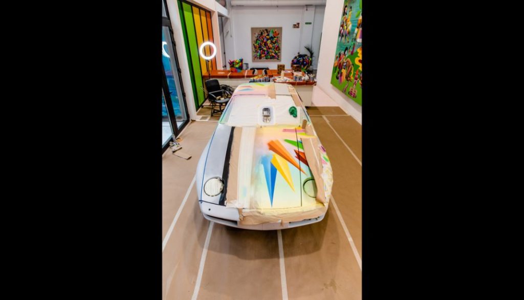Multicolor: así es el último Porsche Art Car 25 Motor16 Porsche Art Car Okuda San Miguel23 Motor16