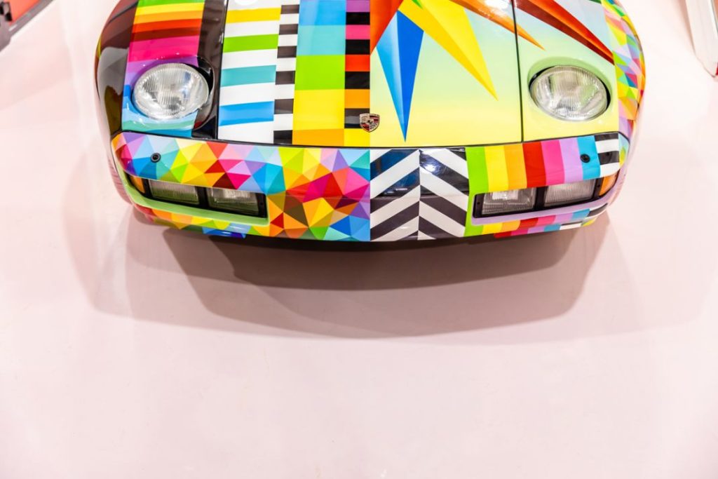 Multicolor: así es el último Porsche Art Car 7 Motor16 Porsche Art Car Okuda San Miguel5 Motor16