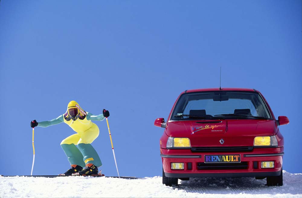 El coche francés más vendido de todos los tiempos se renueva. Es un Renault 23 Motor16 Renault Clio 18 Motor16
