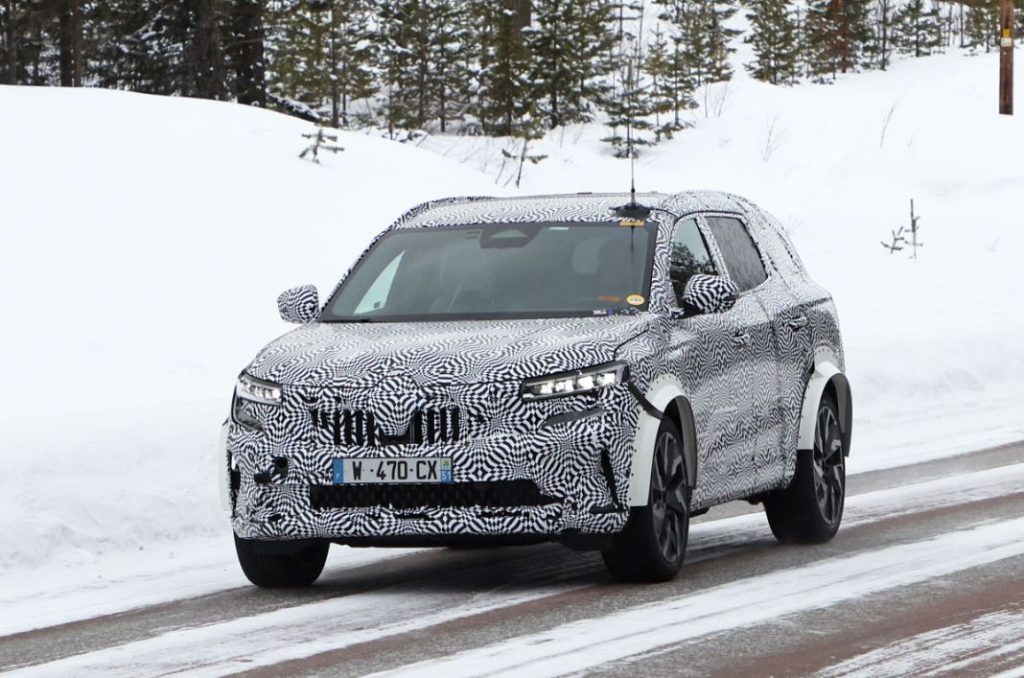 Renault Espace, estas son las últimas fotos espía 4 Motor16 Renault Espace 2 Motor16