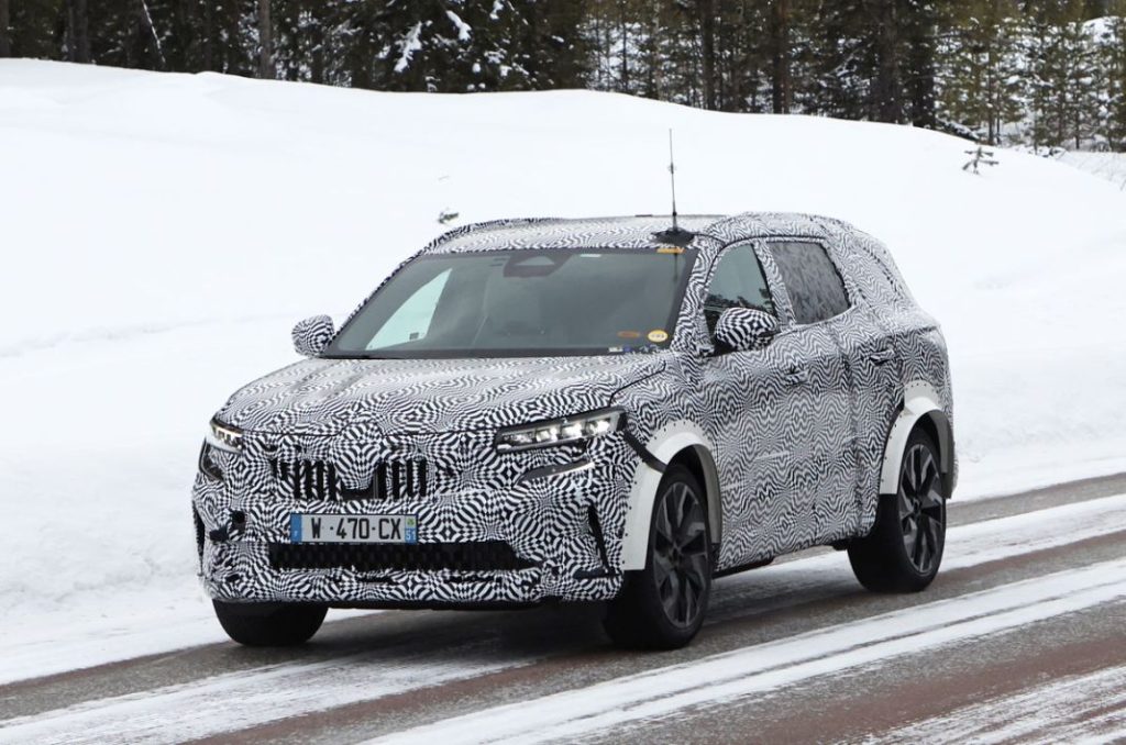 Renault Espace, estas son las últimas fotos espía 6 Motor16 Renault Espace 4 Motor16